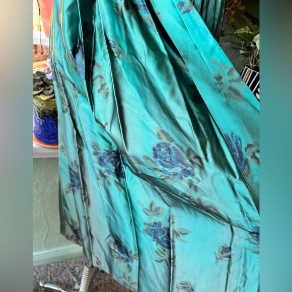 Vintage 1950s Teal Floral Satin Midi Dress - Picture 4 of 6